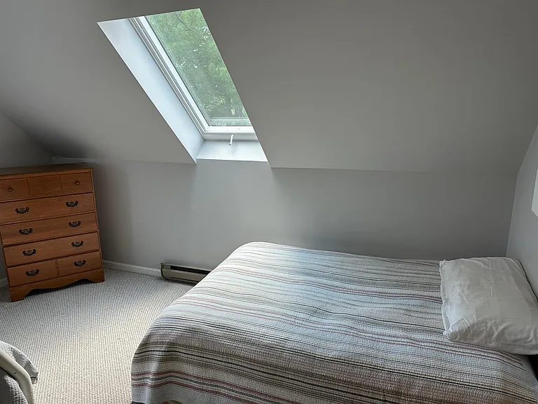 146 W Grand Ave — Photo 17