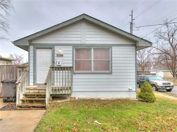 2246 Lyon St, Des Moines, IA 50317