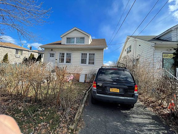 2nd image of 2754 Mickle Ave