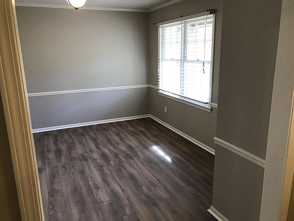 5th image of 4415 3rd Ave E