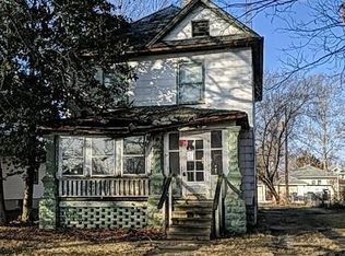312 Linden Ave, Centralia, IL 62801