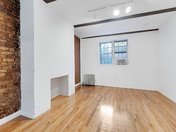 3rd image of 224 Sullivan St APT C32