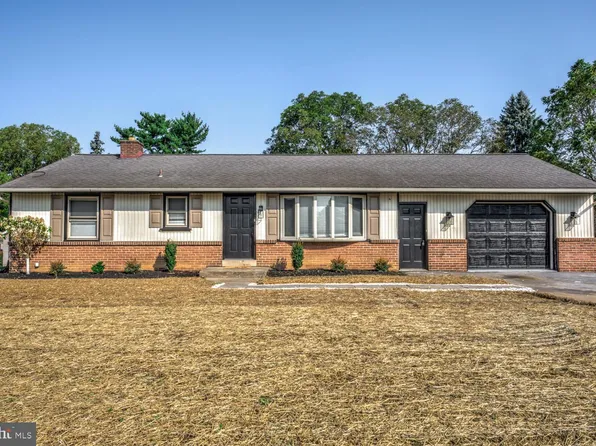 31 Hillcrest Ave, Leola, PA 17540