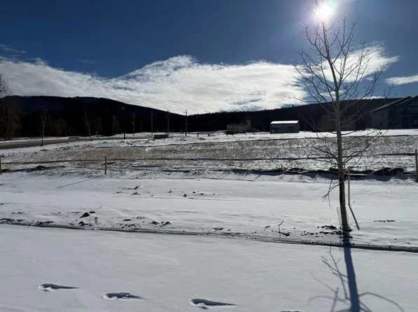 405 Lily Ave, Nordegg, AB T0M 2H0