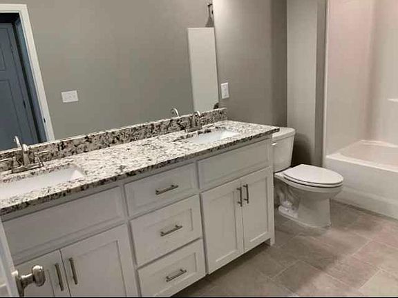 3rd image of 3835 Bettys Pl