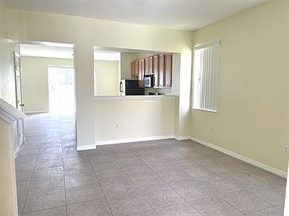 5th image of 5514 Paradise Cay Cir #1-14383951