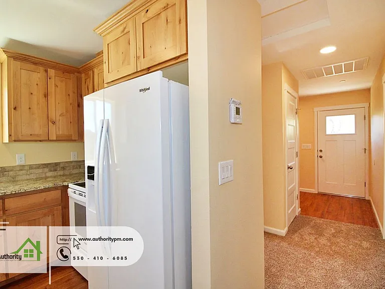 9657 Swasey Dr — Photo 10