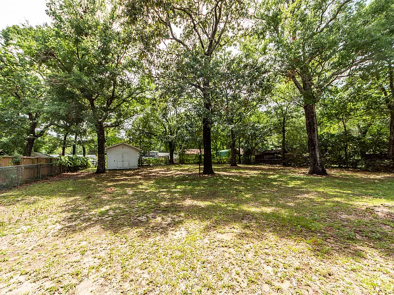 453 Wade Hampton Dr — Photo 46
