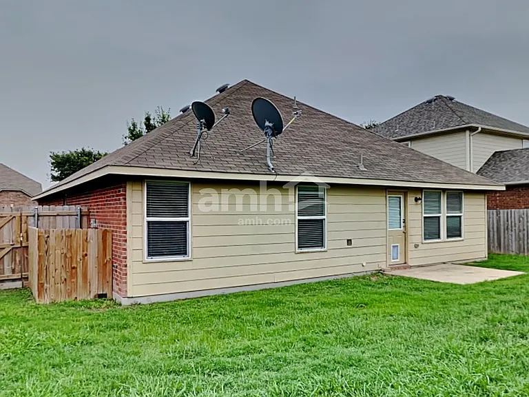 10305 Fossil Valley Dr — Photo 21