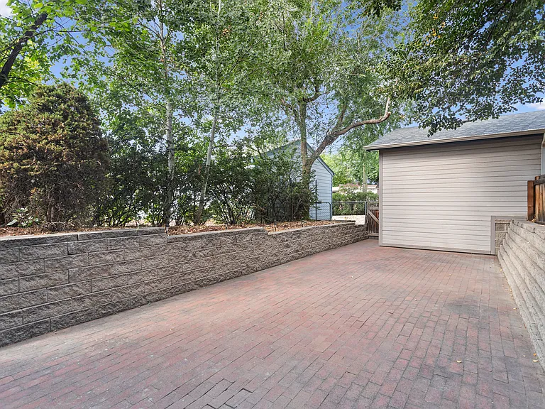 945 S University Blvd — Photo 11