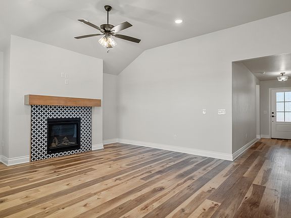 4th image of 3300 Pagoda Pead Dr