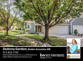 11421 W 112th Ter, Overland Park, KS 66210