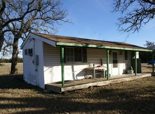1110 Reynolds Rd, Whitewright, TX 75491
