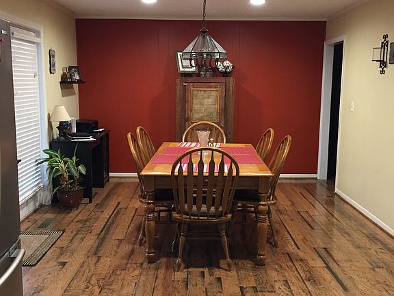4th image of 347 Elladale Dr SE