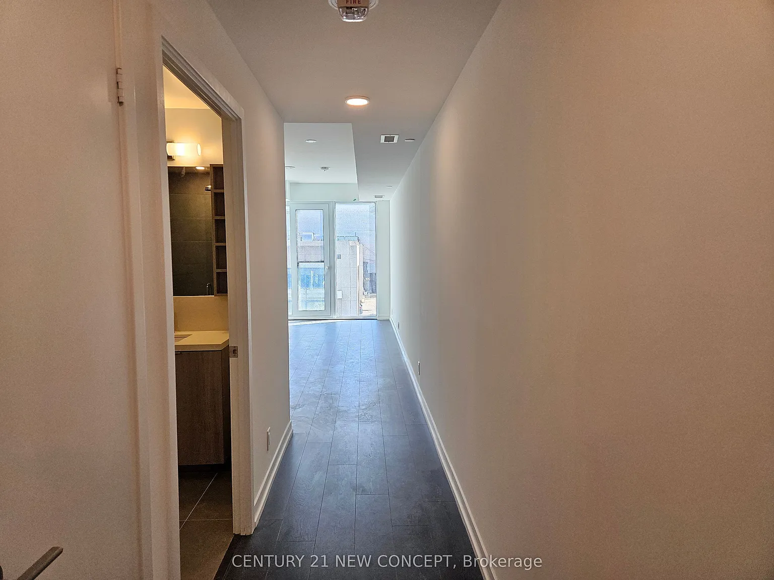 Studio, $1,800 — Photo 3