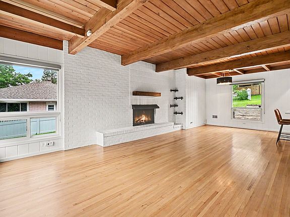 3rd image of 645 Beverly Dr