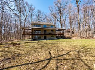 11 Clubhouse Way, Essex, NY 12936