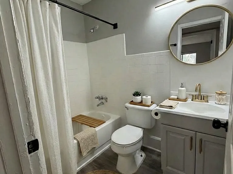 Premium Living at Cielo at Vinings - Pool, Gym & More! — Photo 19