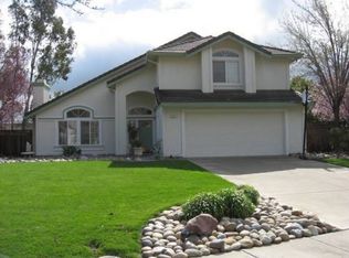 375 Summertree Dr, Livermore, CA 94551