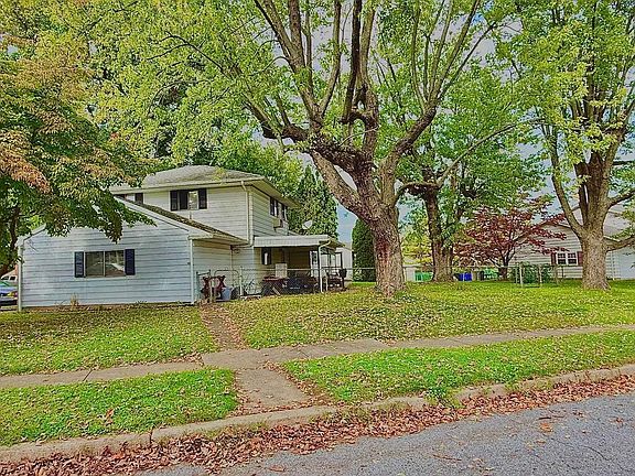 5th image of 122 Granville Ave
