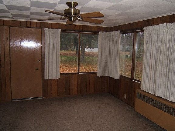 4th image of 235 Harriet St