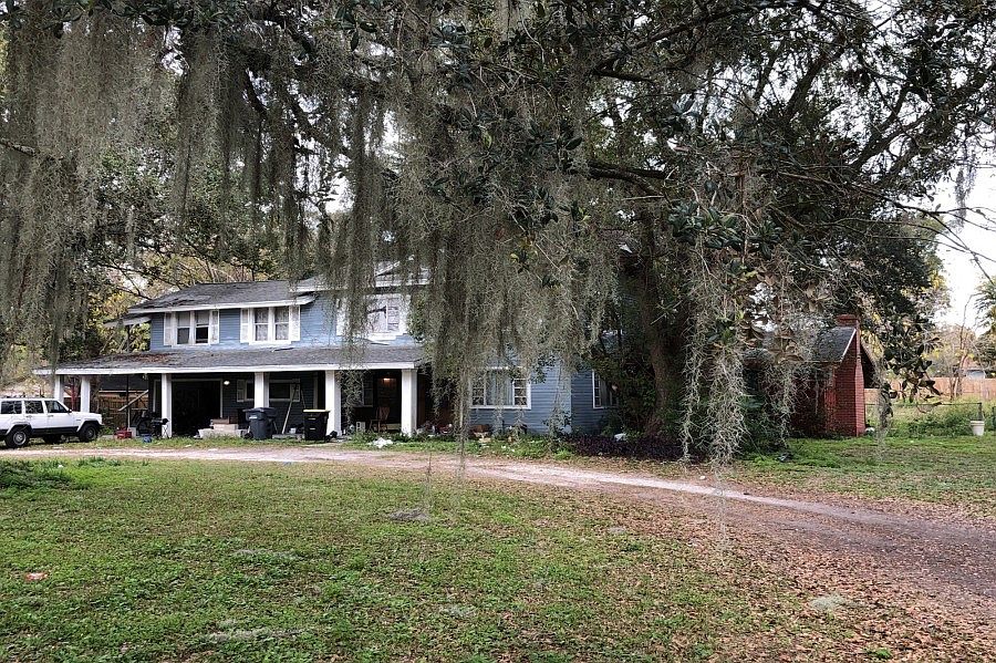2nd image of 2921 W Crutchfield Rd