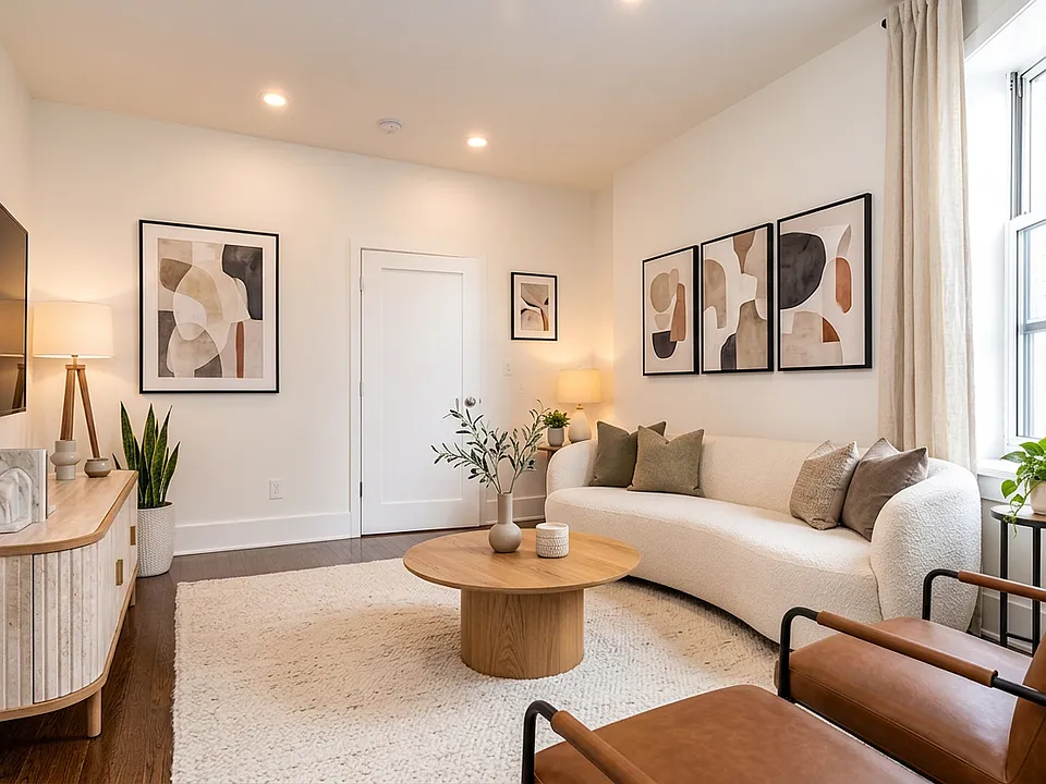 59 E 7th St #17