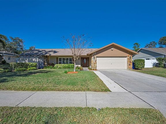4th image of 2949 Glenpark Rd