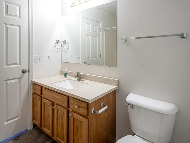 8679 Old Green Bay Rd — Photo 18