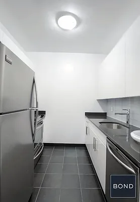 Rented by Bond New York | media 2