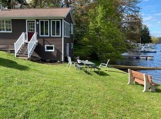 46 Lakeshore Dr, Averill Park, NY 12018