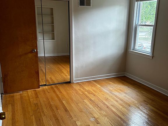 3rd image of 8855 Lamon Ave #1A