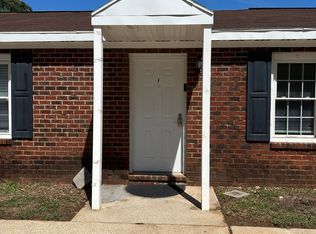 2821 Club Plaza Rd APT F, Raleigh, NC 27603