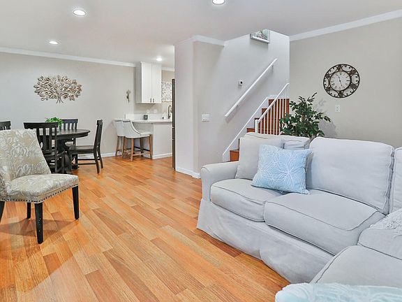 5th image of 5291 Colodny Dr Unit 10