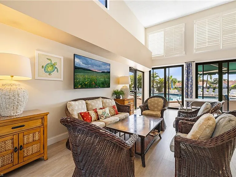 565 Beachwalk Cir #T-102 — Photo 25