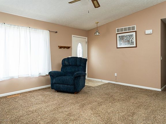 5th image of 1541 Berkley Dr