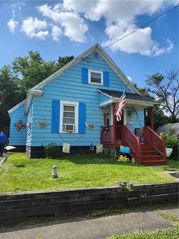 181 Hazelhurst Ave photo 1