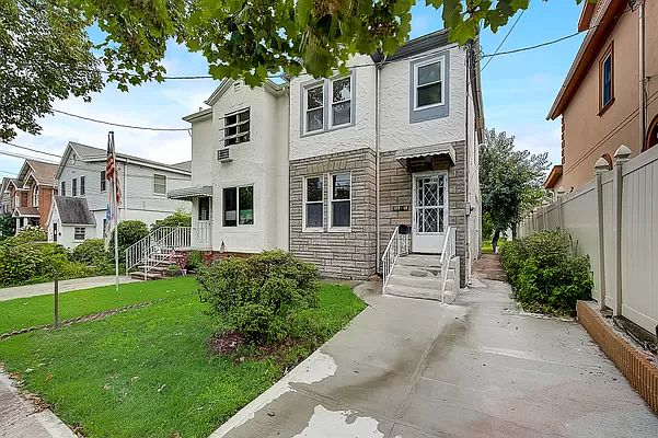 1st image of 149-18 10th Ave