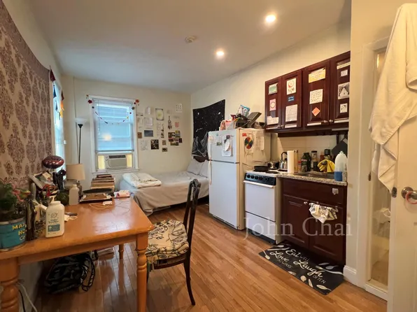 49 S Huntington Ave, Boston, MA