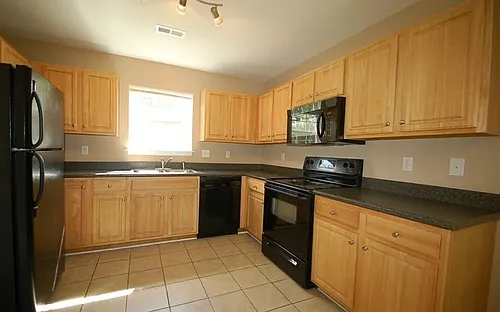 918 Valley Ridge Rd Photo 1