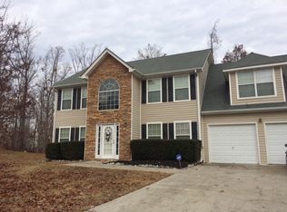 6085 Redtop Loop, Fairburn, GA 30213