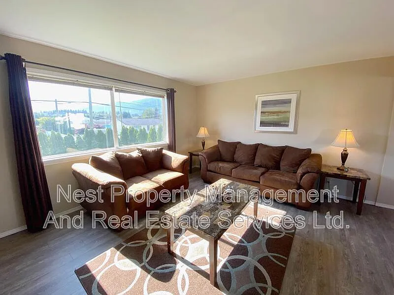 10 Little Wedeene St #1