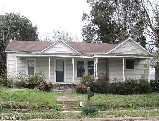 1st image of 800 E Joyner St