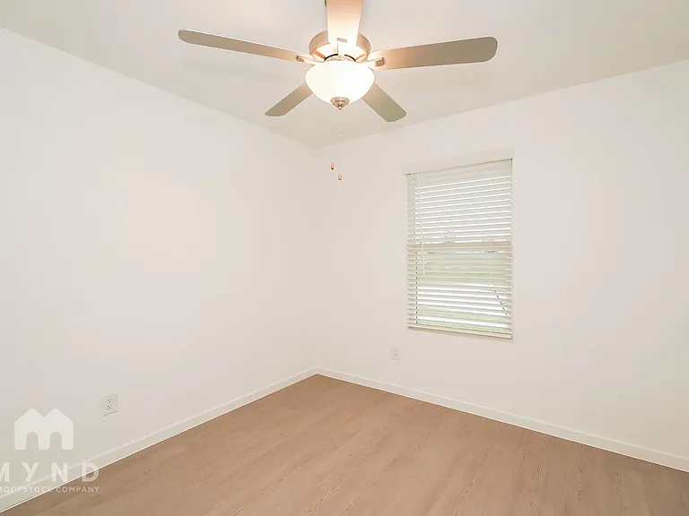 2636 Mistwood Dr — Photo 18