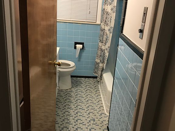 4th image of 6636 Arcola St