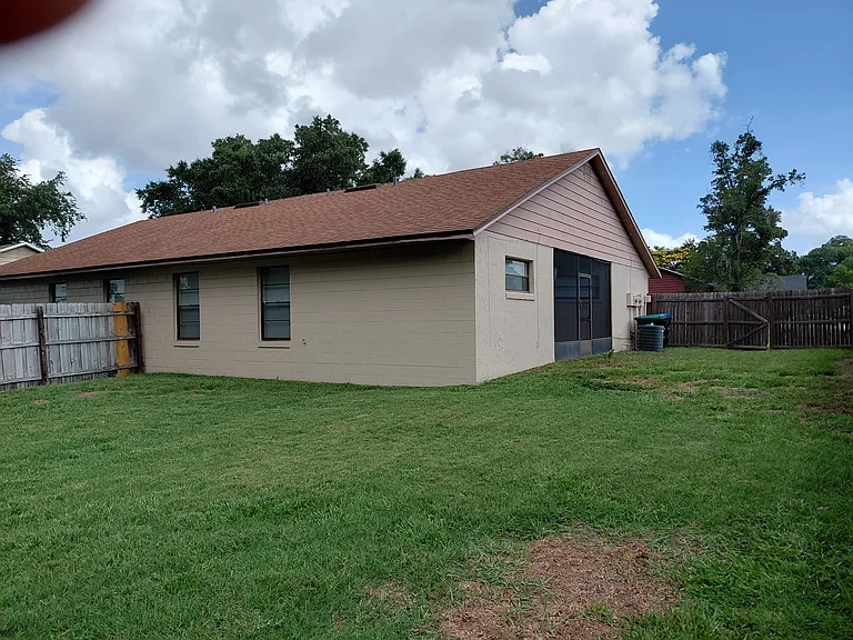 1402 Pleasant Oak Ln #1402 — Photo 9