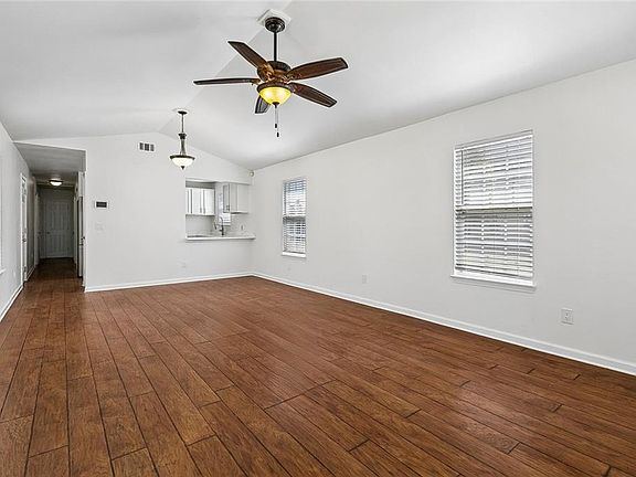 4th image of 1601 Mandeville St