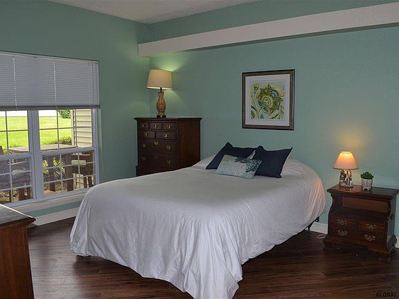 5th image of 611 Apex Ln