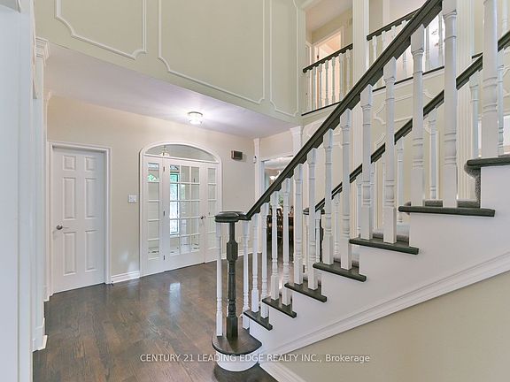 5th image of 78 Wrenwood Ct