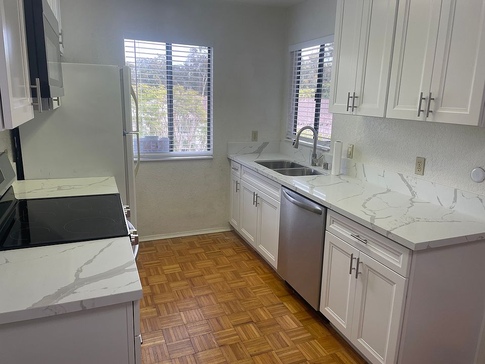 1st image of 9849 Caminito Marlock APT 28